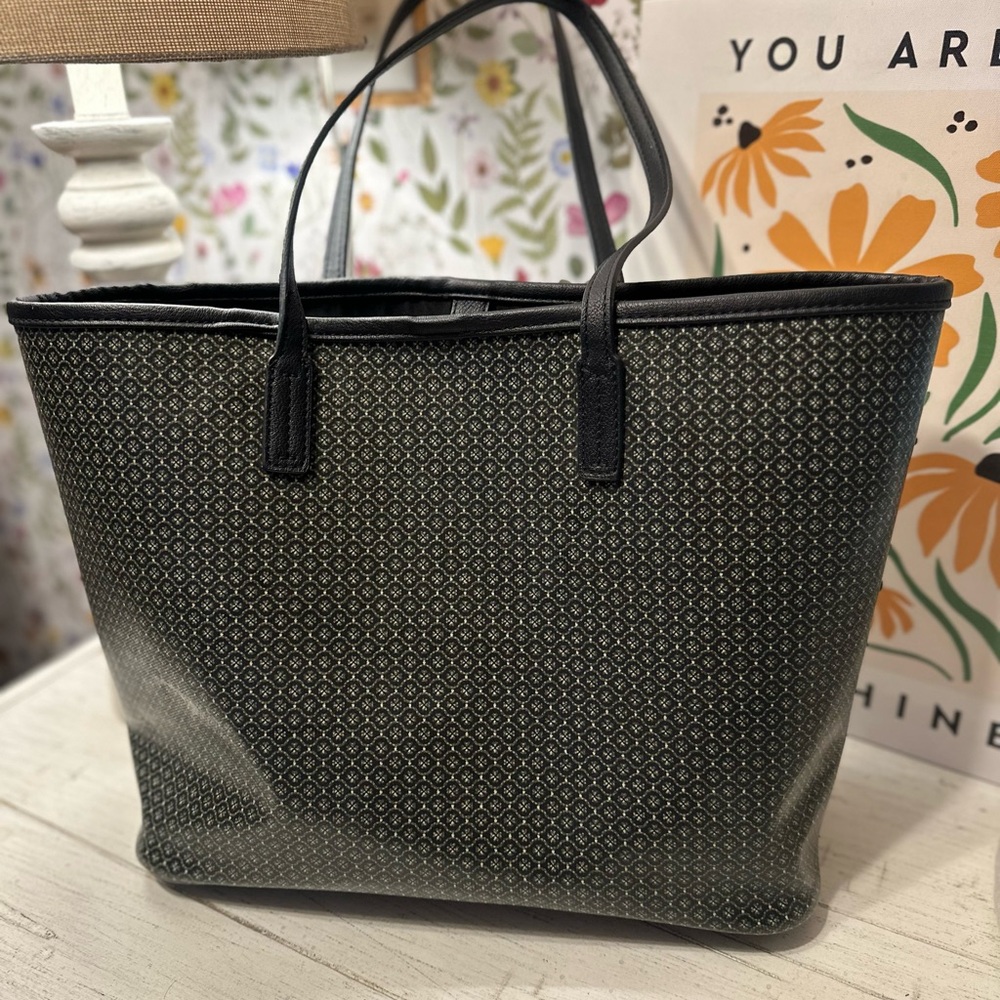 Lands’ End Black and Green Tote